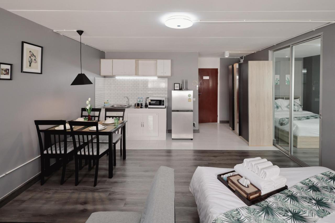 Dhiresidence At Impact,muangthongthani 白蒛